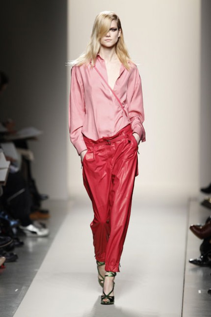 Rött och rosa hos Bottega Veneta, A/W 2010.