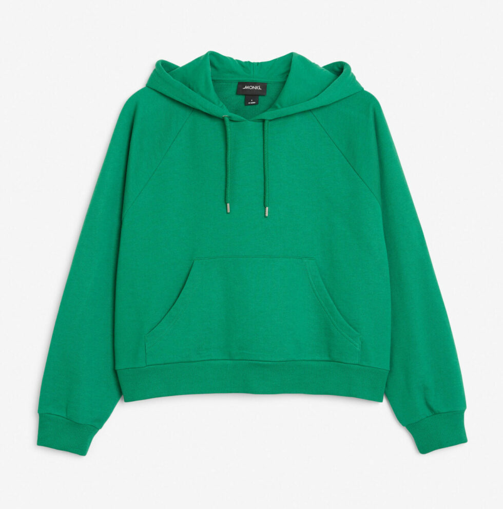 Våga färg! 10 trendiga hoodies som lyfter din outfit | Frida Våga färg! 10 trendiga hoodies som lyfter din outfit | Frida